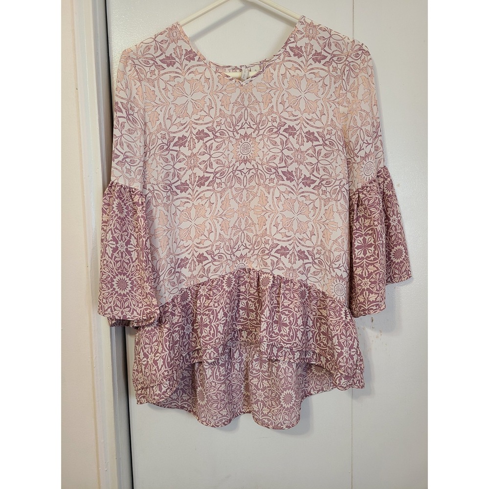 Cato Women's Pink Floral Ruffle 3/4 Sleeve Blouse. Size Small